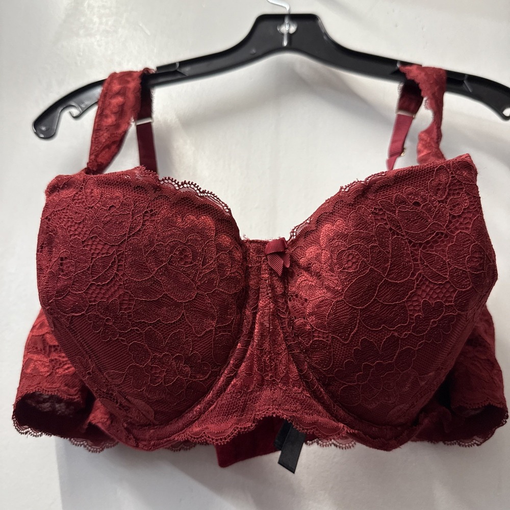 EUC Torrid Curve 44B Cranberry Lace 360 Back Smoothing Lightly Lined T-Shirt Bra